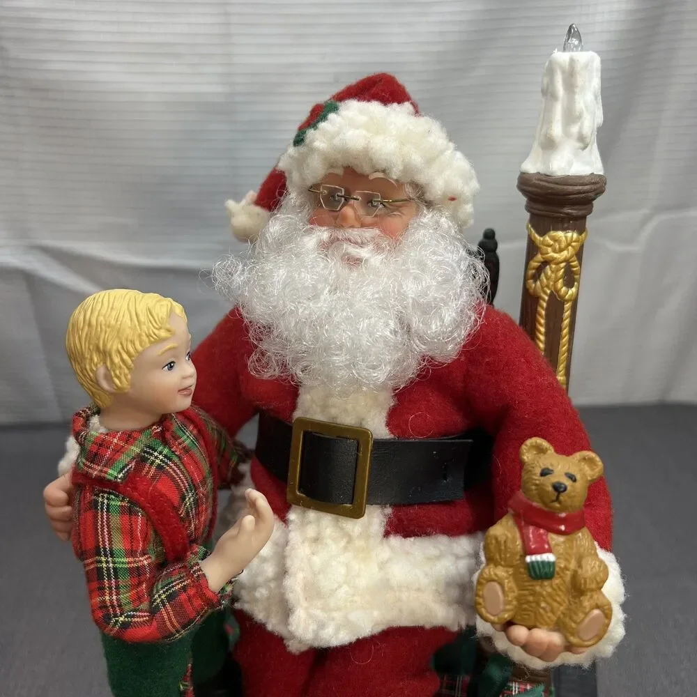 Vtg 1993 Holiday Creations Illuminated Musical Scene Santa Claus w/ Boy Video